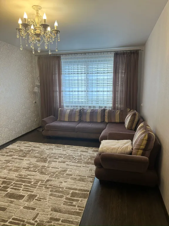 Двухкомнатная квартира в экологически чистом районе, парковая зона Пышки