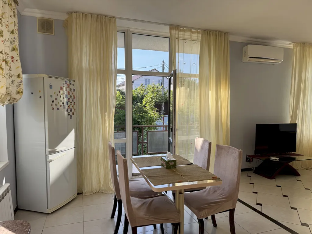 Двухэтажный коттедж с террасой и мангалом - Голубая бухта