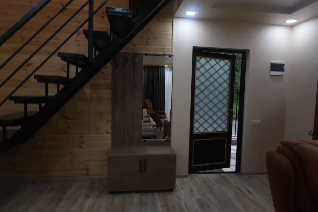 Коттедж с видом на город