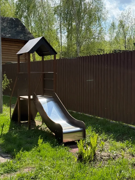 Дом на озере