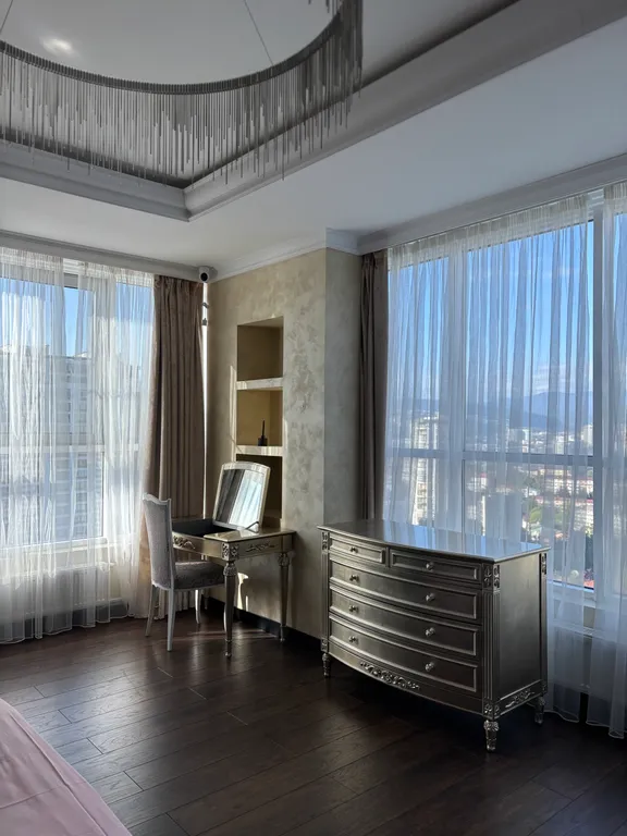 Пентхаус с видом на Морпорт в центре города