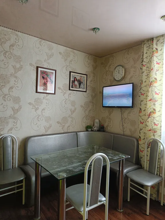 Уютный коттедж рядом с лесом и с видом на горы, в 10 минутах от горнолыжки