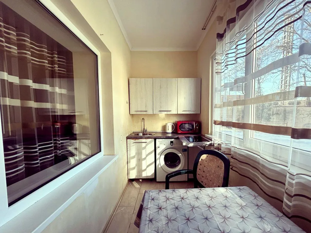 211 Alliance Apartments на Летней, 50