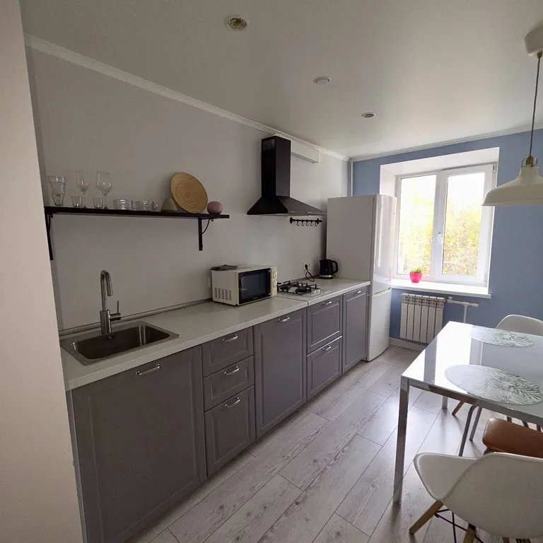 Двухкомнатная квартира в центре с видом на парк