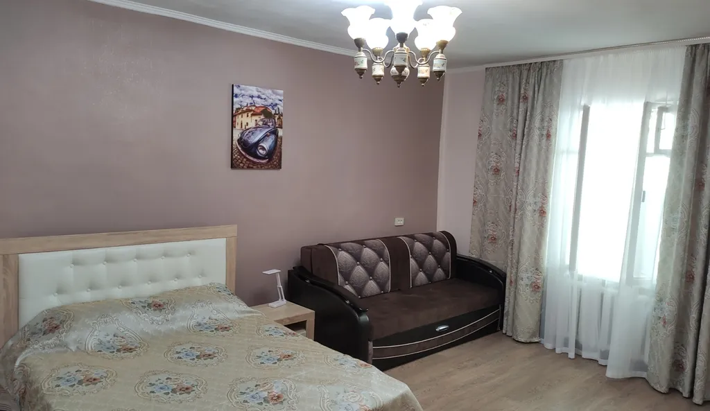 Дом с уютным двором в Приморском парке