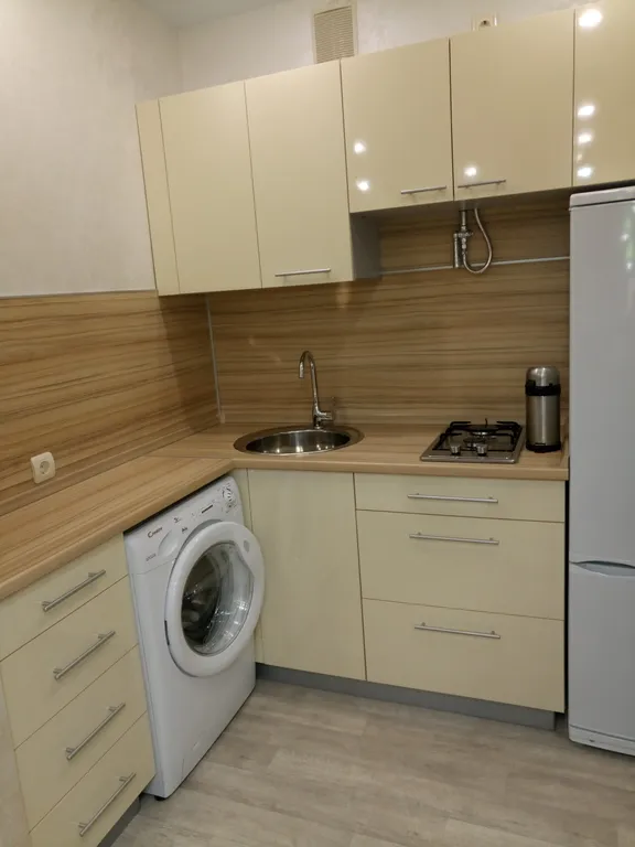 Апартаменты 40 м  с уютным балконом.