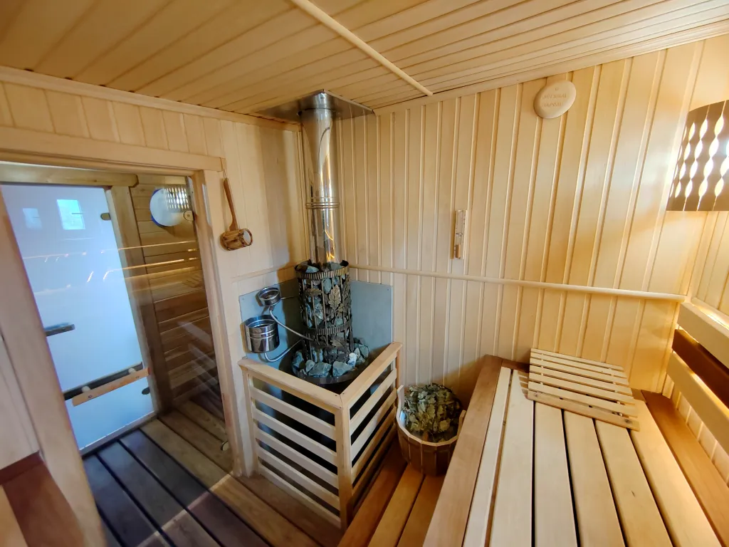 Коттедж Дом с тёплым бассейном и баней — Горячий Ключ