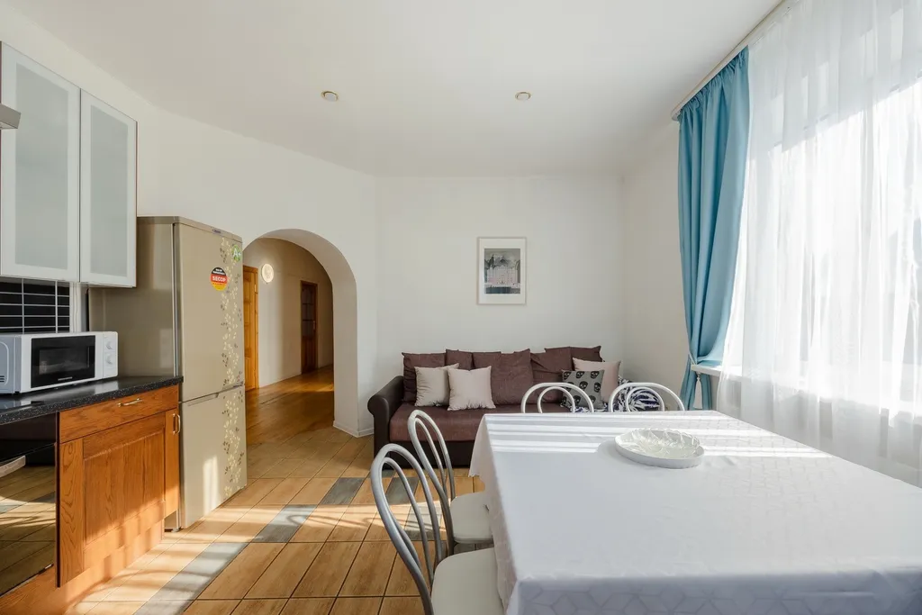 Дом с бассейном и сауной