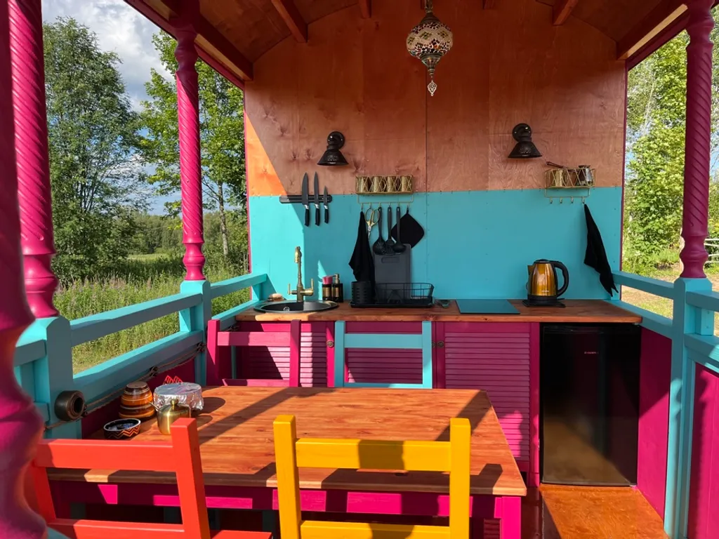 Уникальный арендный объект Кибитка на холме