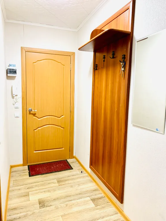 Просторная квартира, 3 спальных места. рядом с ТРЦ Каскад и Олимп