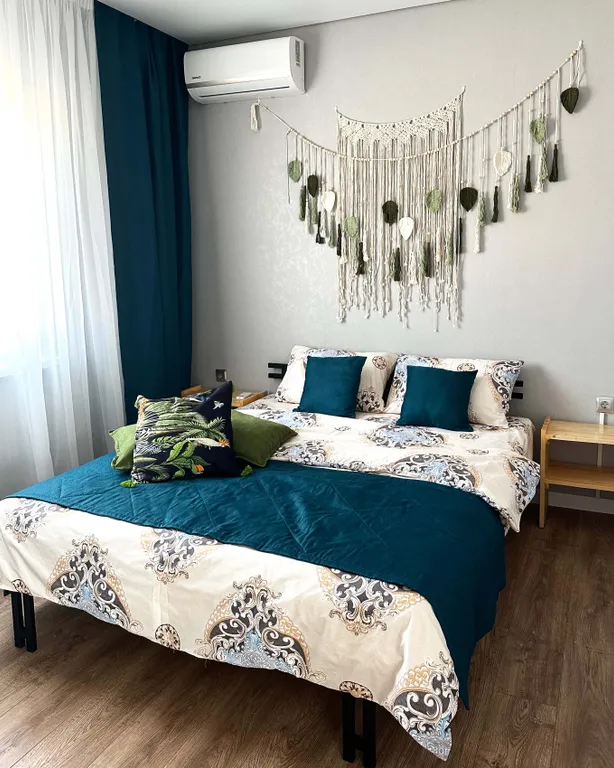 Дом на берегу реки