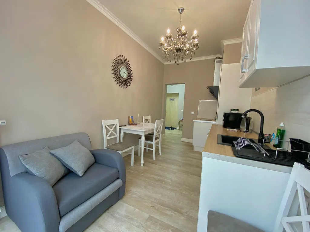 Светлые апарты с собственной террасой у самого моря