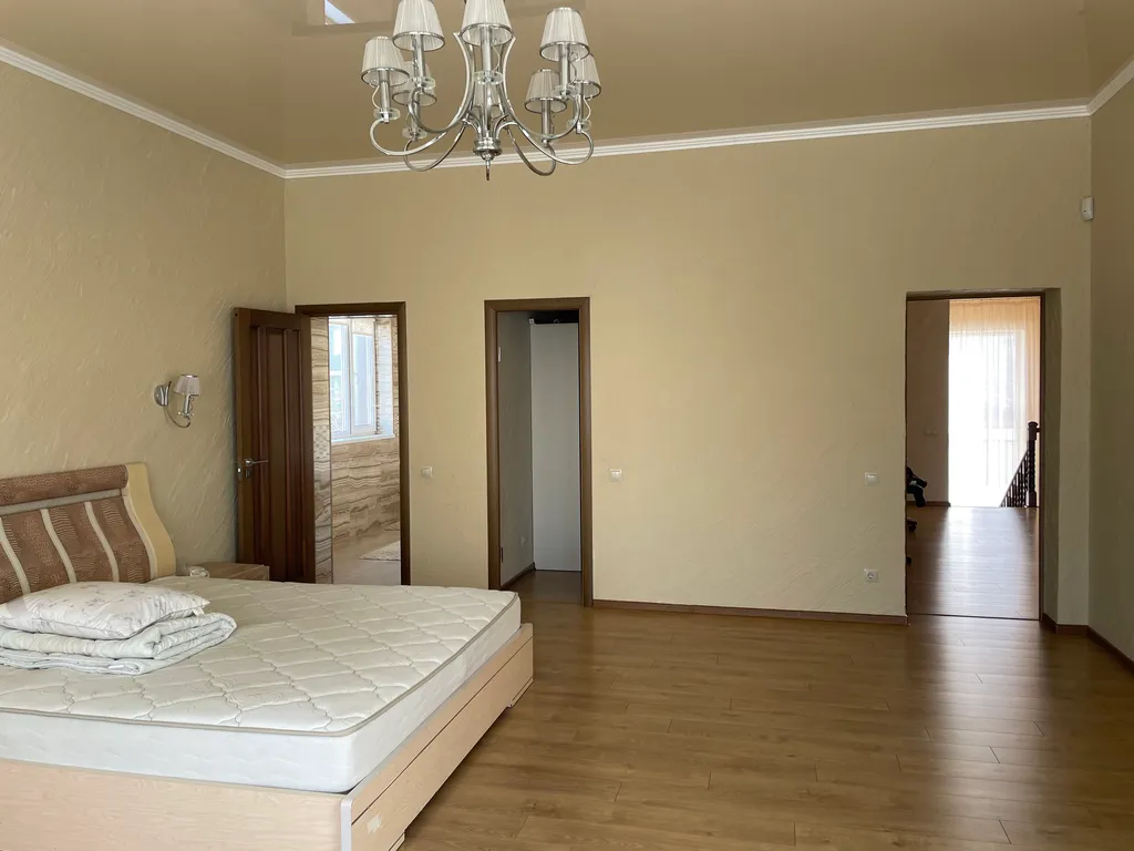 Комфортный дом недалеко от центра города