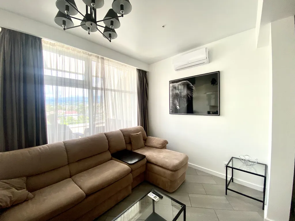 Апартамент с 2 спальнями и с 2 балконами