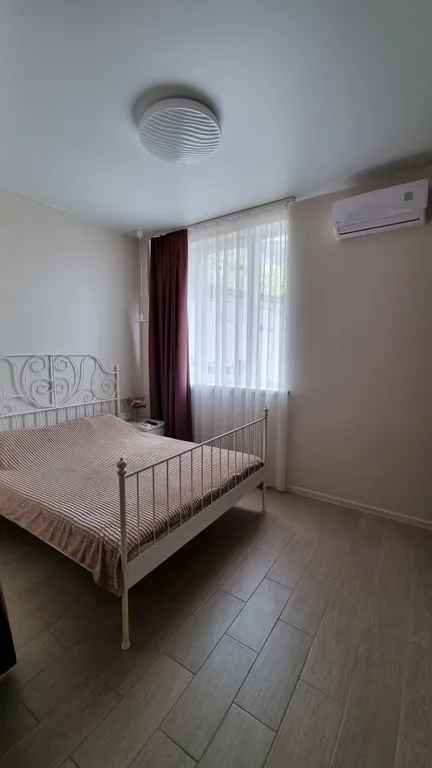 Современная стильная квартира у моря с видом на горы