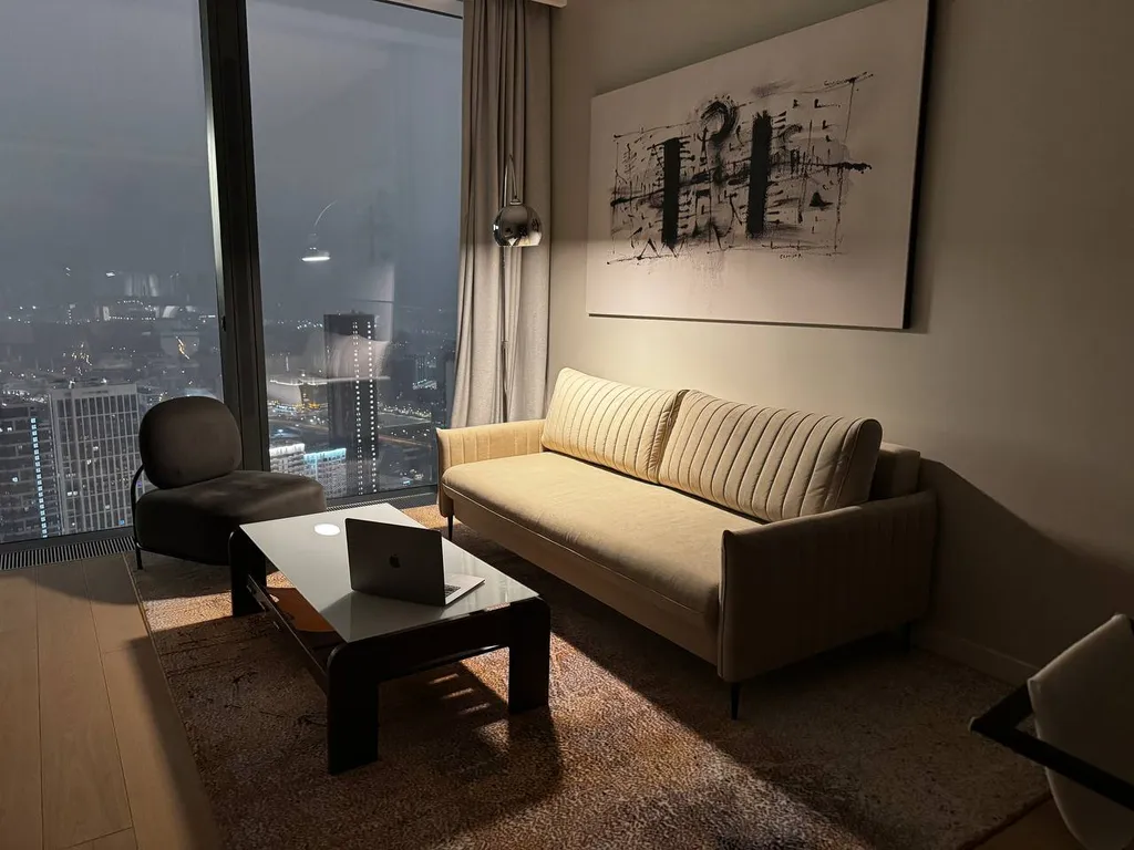 Видовые апартаменты с отдельной спальней