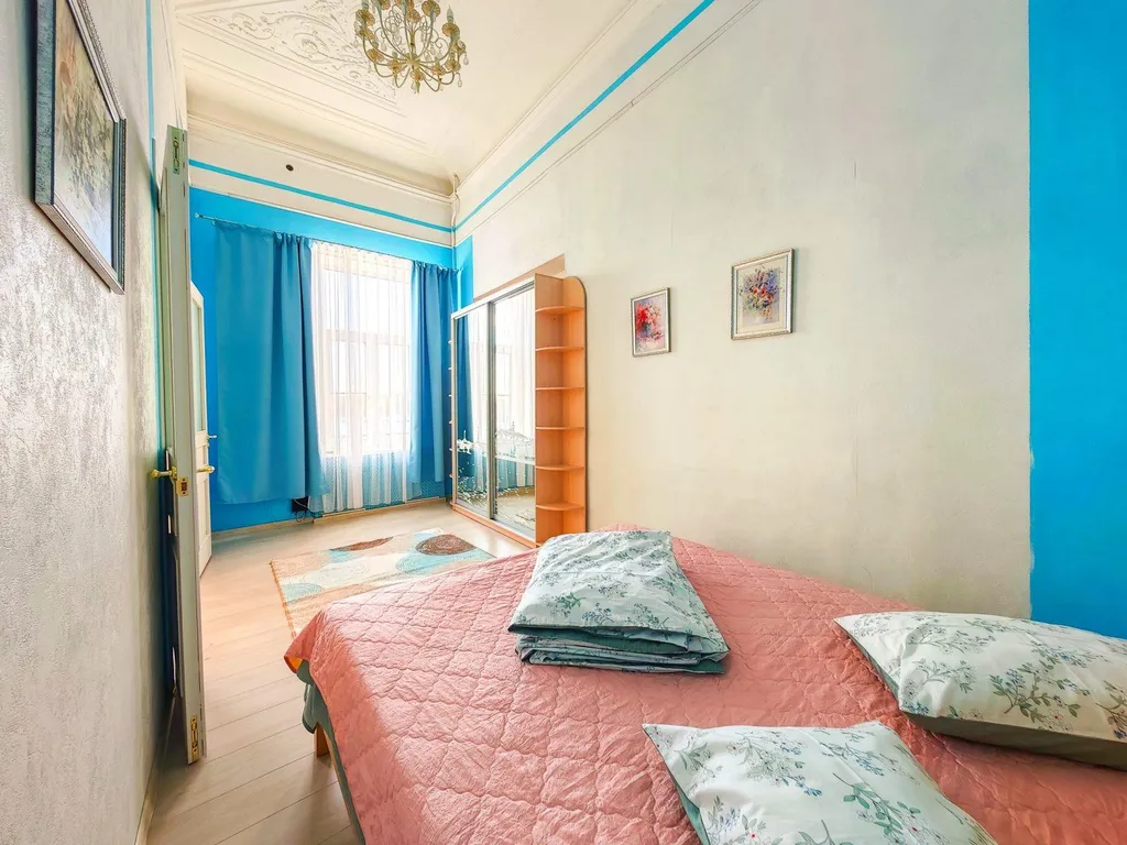 Квартира 2-комнатная квартира с балконом и панорамным видом на центральную акваторию Невы — Санкт-Петербург