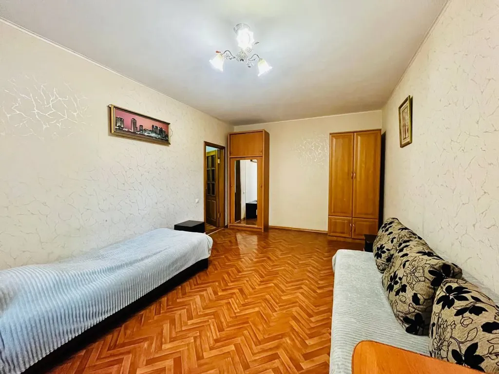 Просторная однокомнатная квартира — аренда посуточно в Тамбов