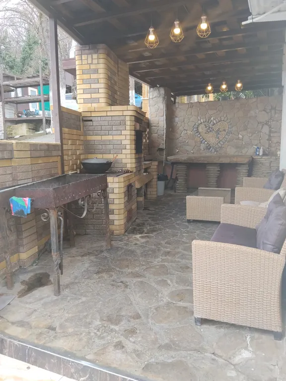 Дом с бассейном и сауной