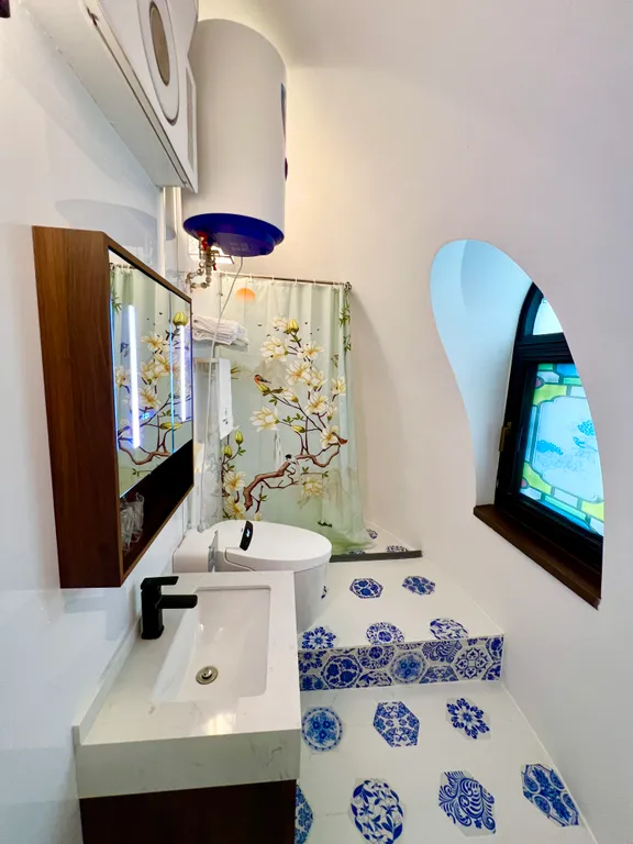 База отдыха Хэйлун Дом №6 Санья вид на озера