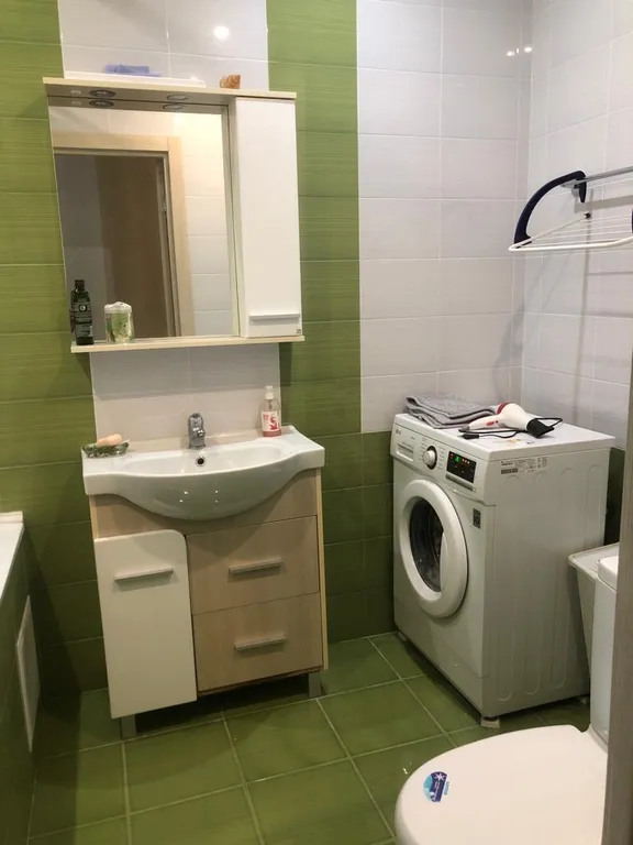 Адам и Ева, отличная квартира для хороших людей