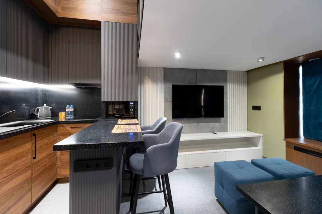 Стильный двухуровневый лофт с панорамными видами на Москву