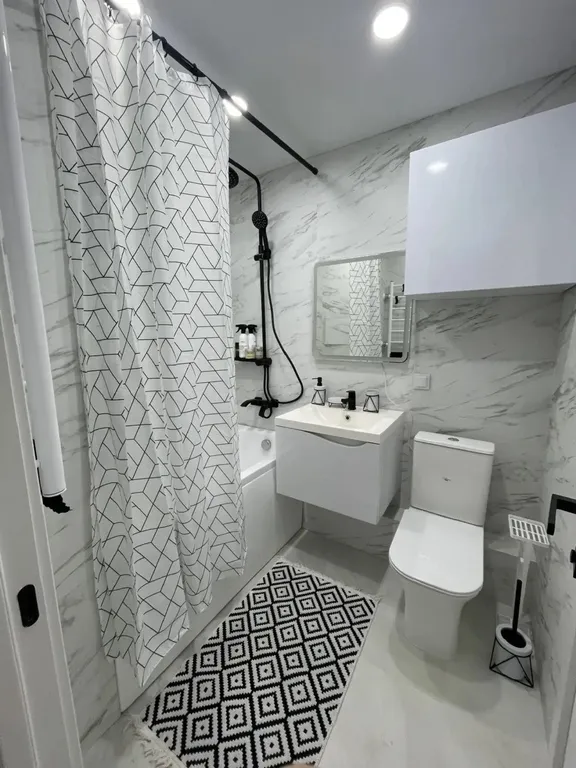 Евро-трешка на автостанции