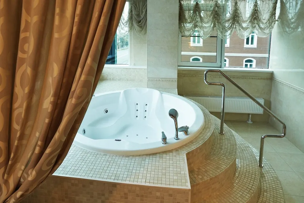 Люкс с джакузи
