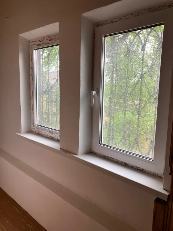 Трёхэтажный коттедж с сауной и бассейном в тихом заливе волги