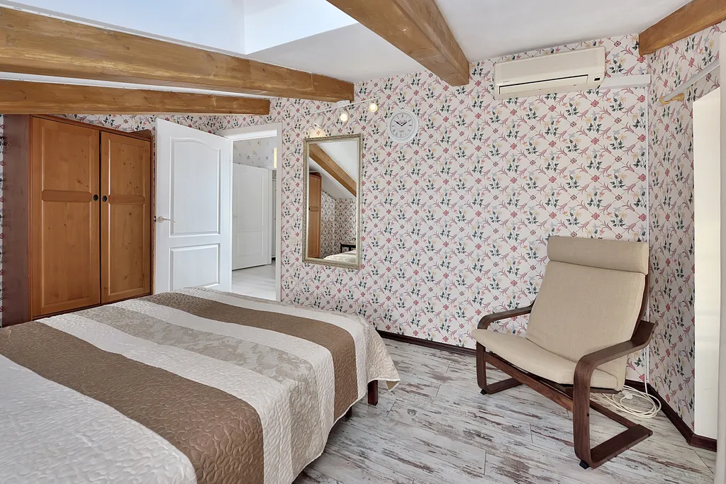 5-комнатный Дом