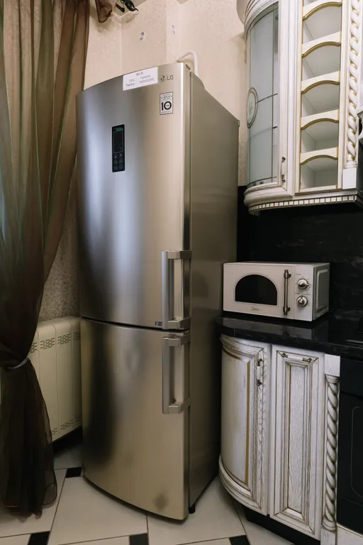 Просторная квартира в элегантном классическом стиле напротив ТЦ Обними