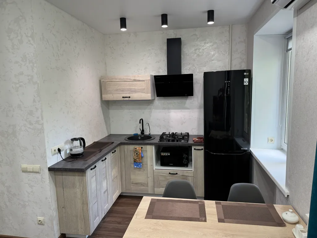 Квартира Квартира Уютная студия в центре города в тихом зелёном дворе — Ярославль