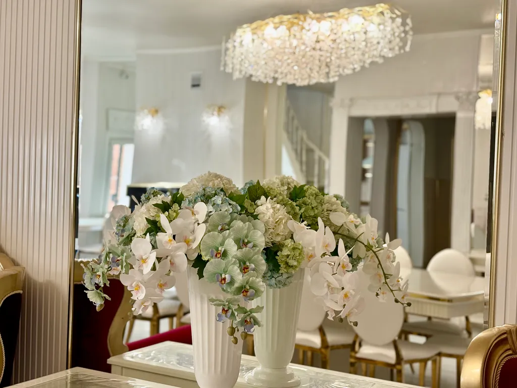 Дом с бассейном