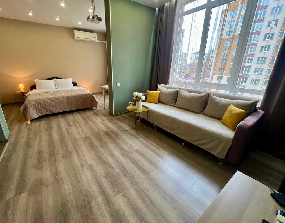 Просторная квартира в новом доме с домашним кинотеатром