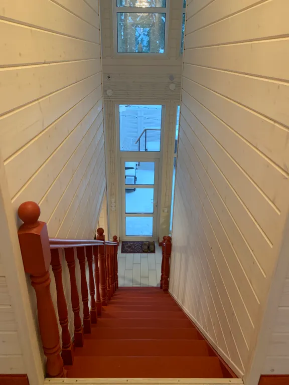 Красная Матрешка - глэмпинг в лесу