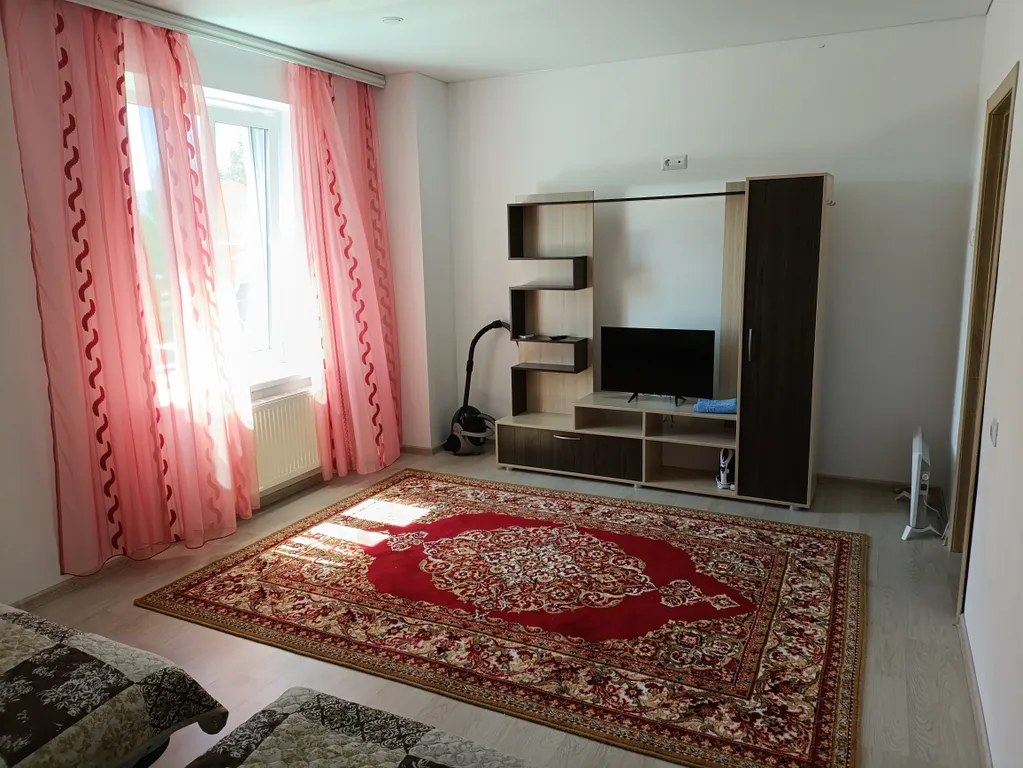 Уютная квартира рядом с ГЛЦ Металлург Магнитогорск и озеро Банное