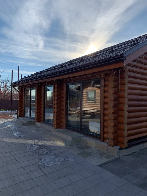 Аквамарин - гостевой комплекс с подогреваемым бассейном