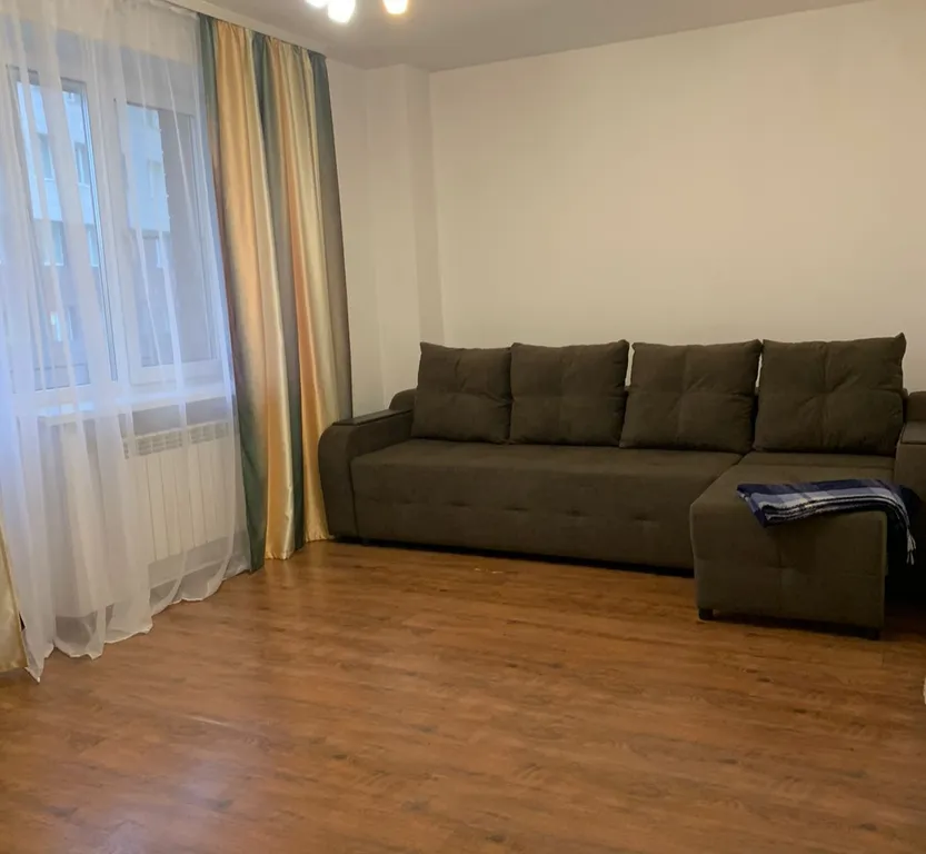 Просторная квартира в районе Аэропорта — аренда посуточно в Иркутск