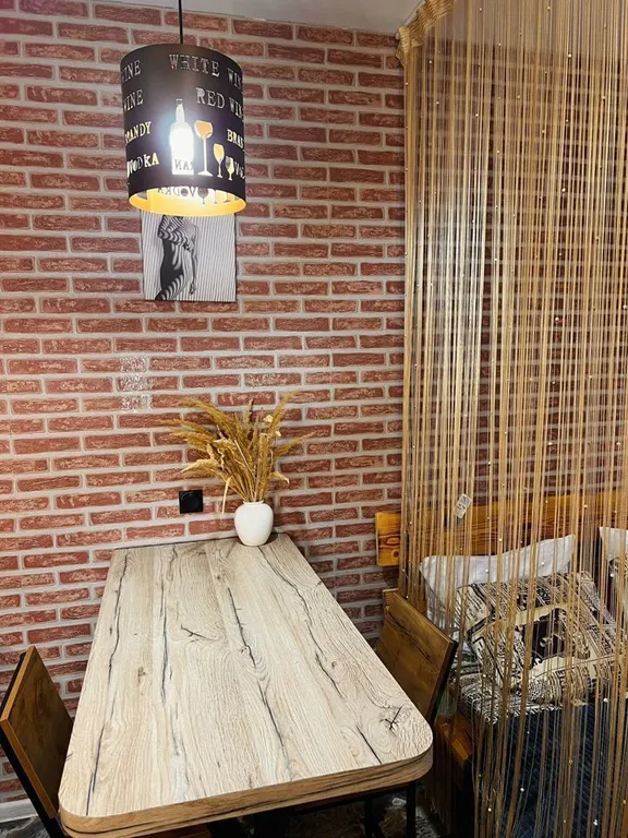 Студия с дизайнерским ремонтом