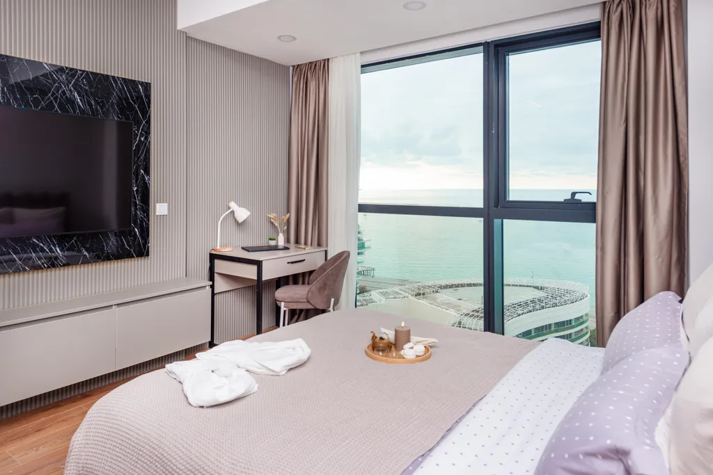 Oceanview Mood by Aesthaven