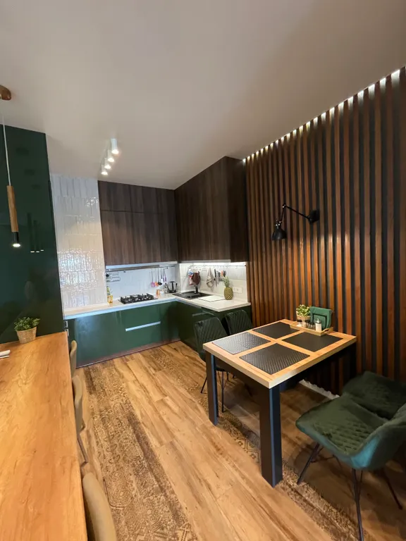 Комфортная квартира в тихом спальном районе на побережье