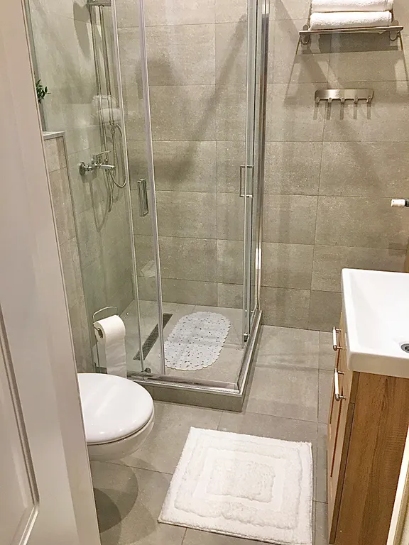 Уютная студия у озера