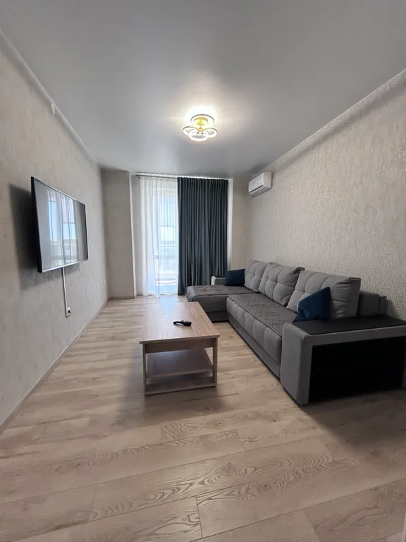 Современная 2-комнатная квартира в ЖК Лазурь - Новый уровень комфорт — аренда посуточно в Волгоград