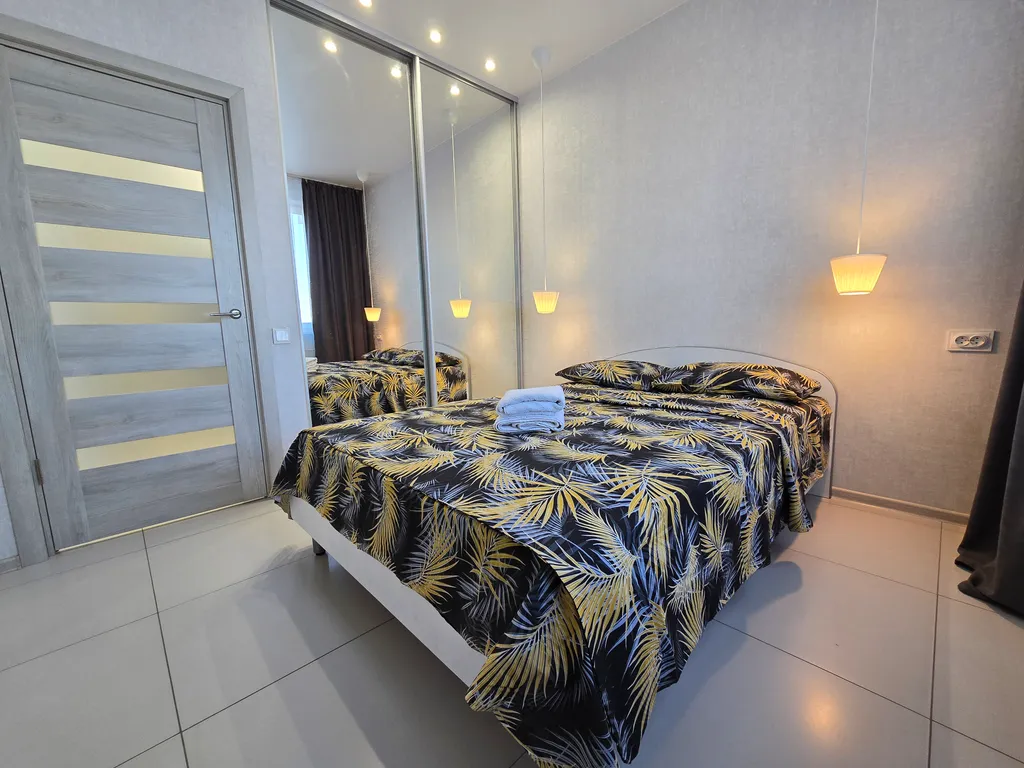 Просторная квартира рядом с Парком Ангелов — аренда посуточно в Кемерово