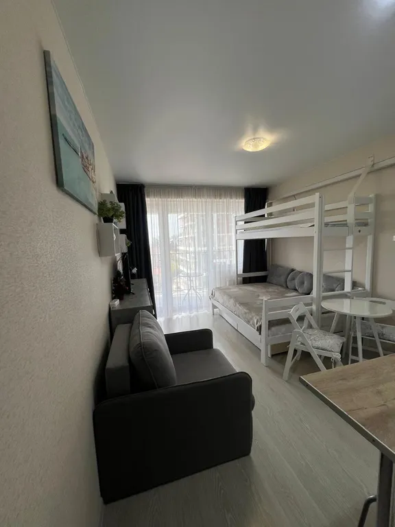 Студия на берегу моря