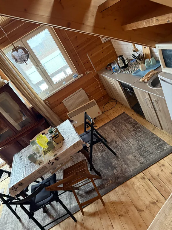 Уютный дом с пятью спальнями на берегу водохранилища