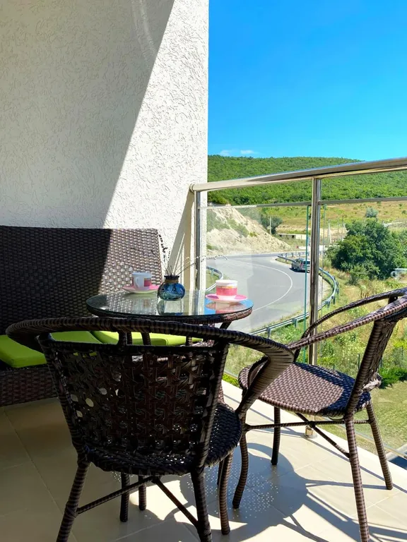 Студия с балконом и видом на море и горы ЖК Анаполис