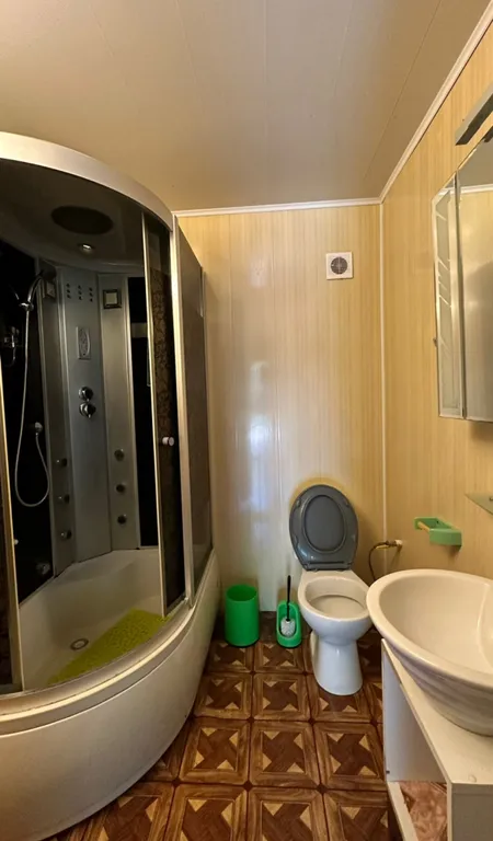 Дачный домик в лесу