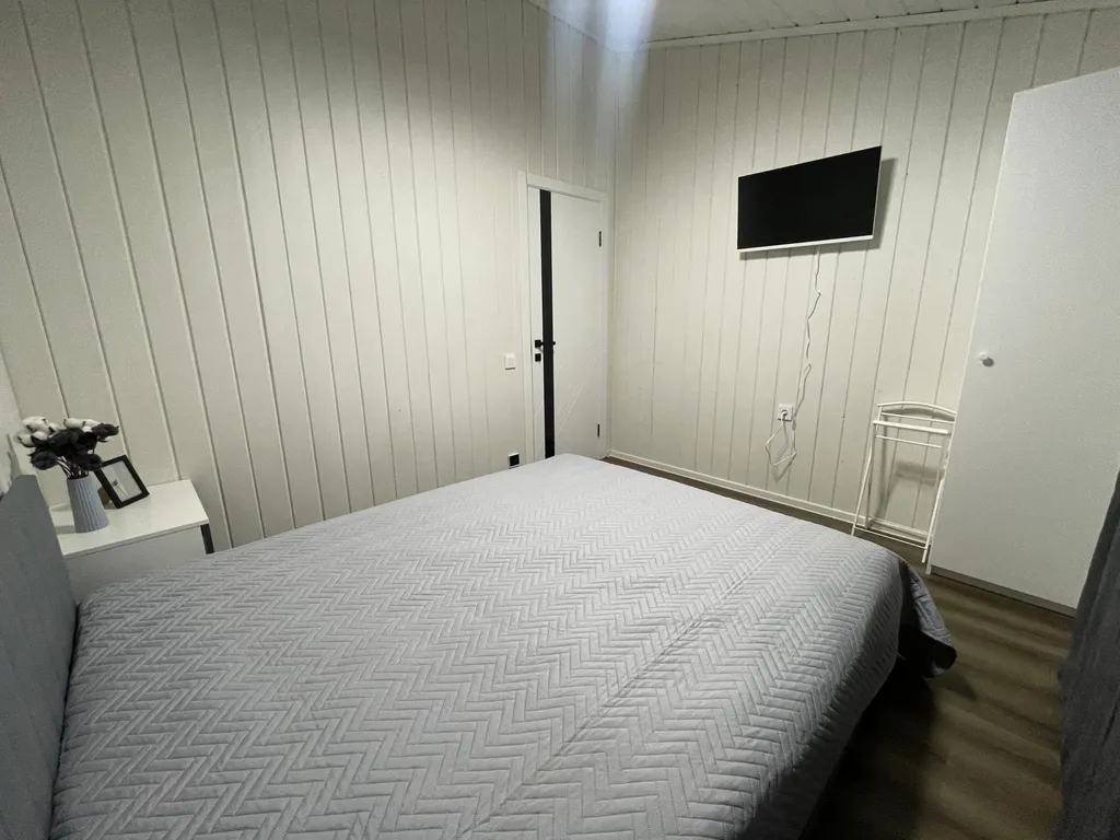 Коттедж Уютный караоке-коттедж — Светлое