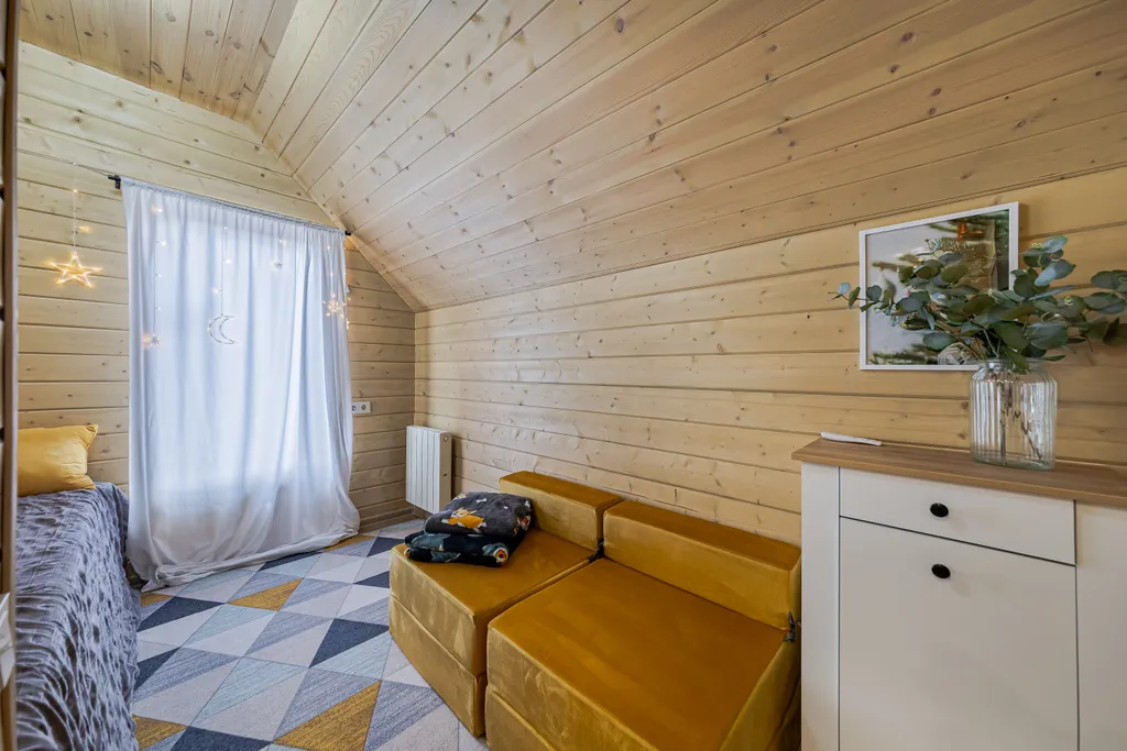 Дом у озера с чаном